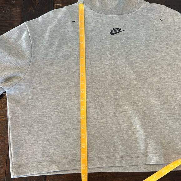 Nike Sportswear Tech Fleece Women's Oversized Turtleneck Sweatshirt - Light Gray - Picture 11 of 15